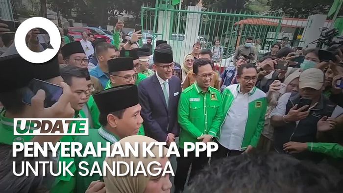 Momen Sandiaga saat Tiba di Markas PPP Jelang Penyerahan KTA