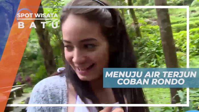 Bertemu Monyet Liar Dalam Perjalanan Menuju Air Terjun Coban Rondo, Jawa Timur