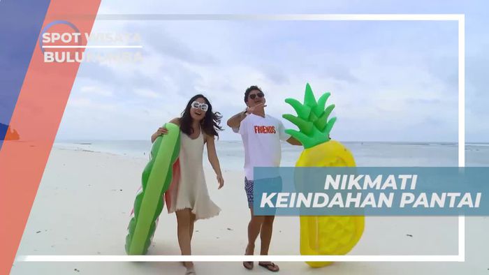 Bersantai Dengan Floaties, Menikmati Keindahan Panorama Pantai Bulukumba
