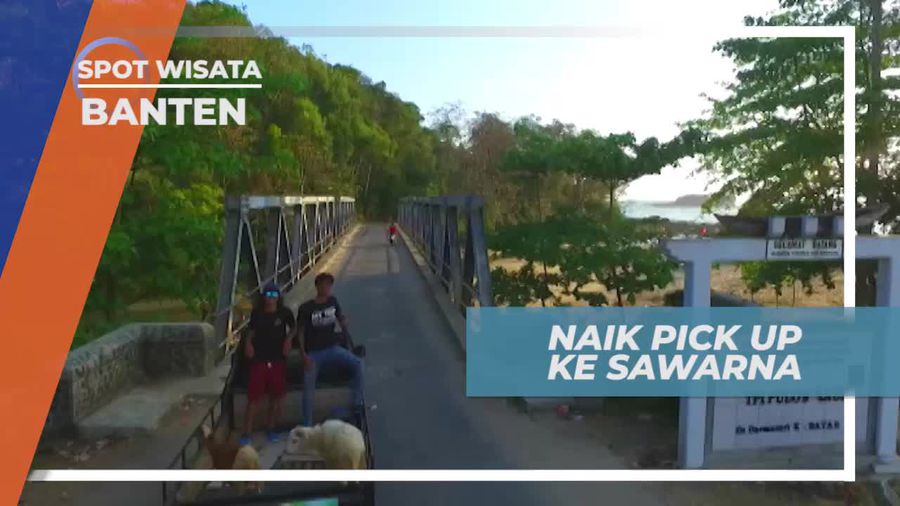 Naik Mobil Pick Up Menuju Pantai Sawarna Banten
