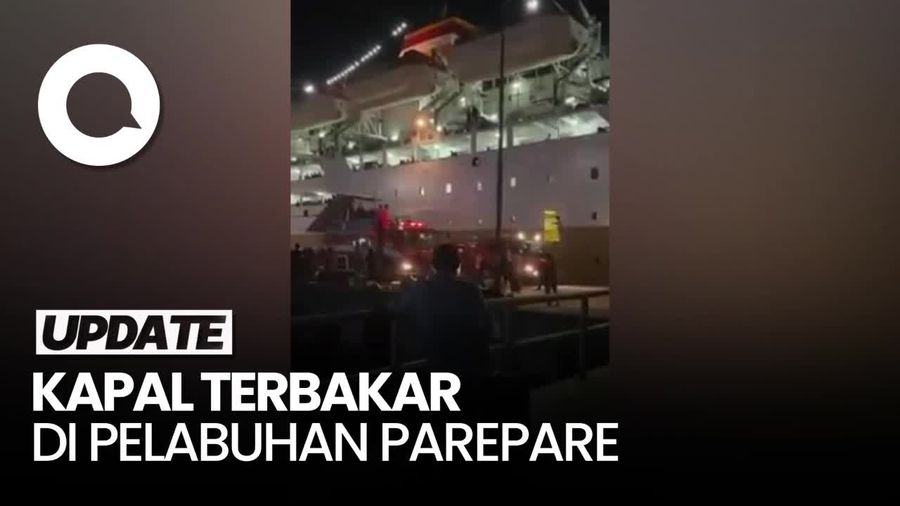 Detik-detik KM Bukit Siguntang Terbakar, Penumpang Berhamburan