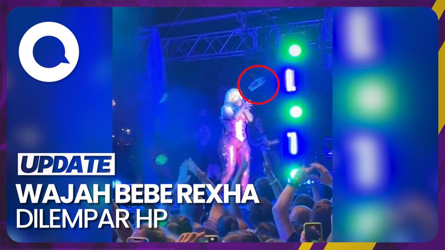 Waduh! Bebe Rexha Kena Lemparan HP Saat Manggung