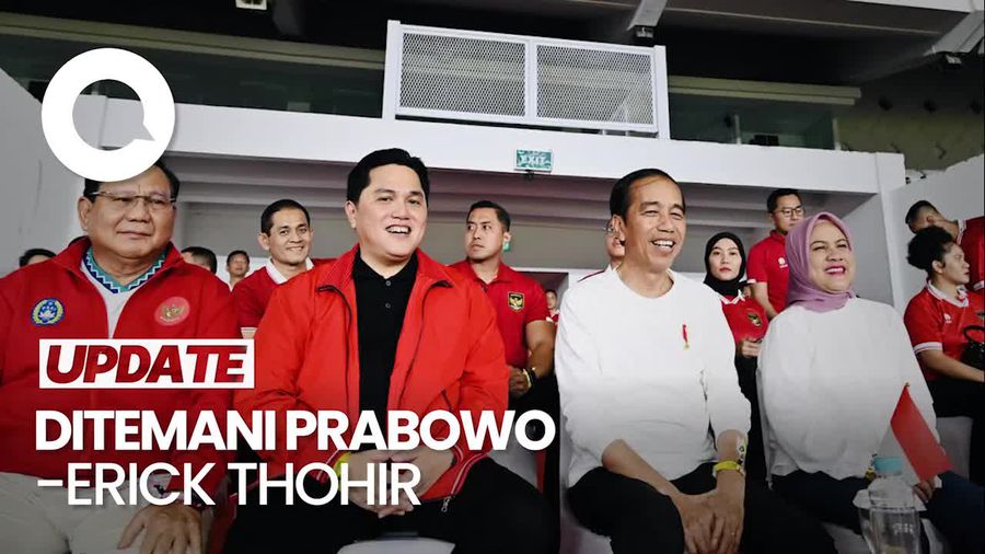 Momen Jokowi-Jan Ethes Asyik Nonton Indonesia Vs Argentina