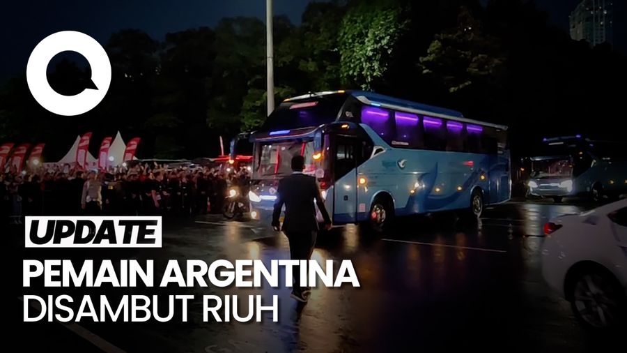 Pemain Indonesia dan Argentina Tiba di GBK, Disambut Riuh Penonton