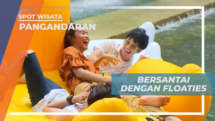 Menikmati Liburan, Bersantai Dengan Floaties di Sungai yang Asri, Pangandaran