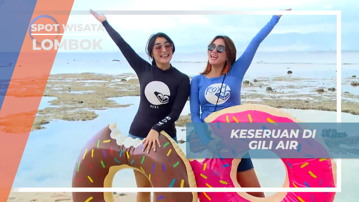Seru-seruan Bermain Floaties di Pantai Gili Air, Lombok
