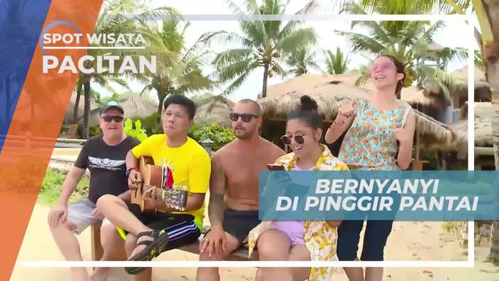 Menutup Liburan di Pacitan Dengan Bernyanyi Bersama di Tepi Pantai