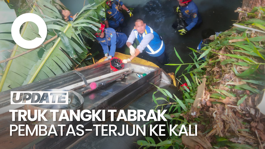Ngeri! Truk Tangki Tabrak Pembatas Jalan Tol JORR-Jatuh ke Kali
