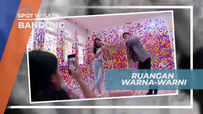 Mengabadikan Momen Dengan Berfoto di Ruangan Warna-warni, Bandung