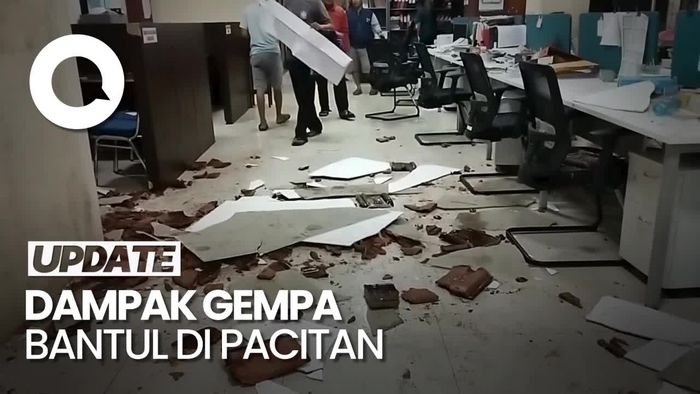 Gempa Bantul Berdampak di Pacitan, Tembok Retak-Genting Runtuh