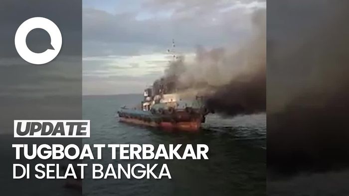 Penampakan Kapal Tugboat Penarik Tongkang Batu Bara Terbakar