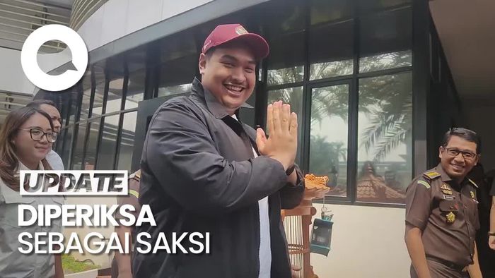 Senyum Menpora Dito saat Penuhi Panggilan Kejagung Jadi Saksi Korupsi BTS
