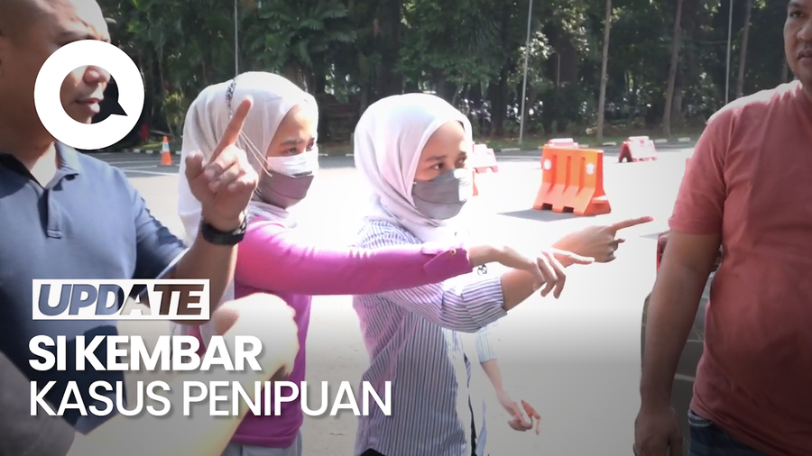 Si Kembar Rihana-Rihani Sempat Tertawa saat Tiba di Polda Metro