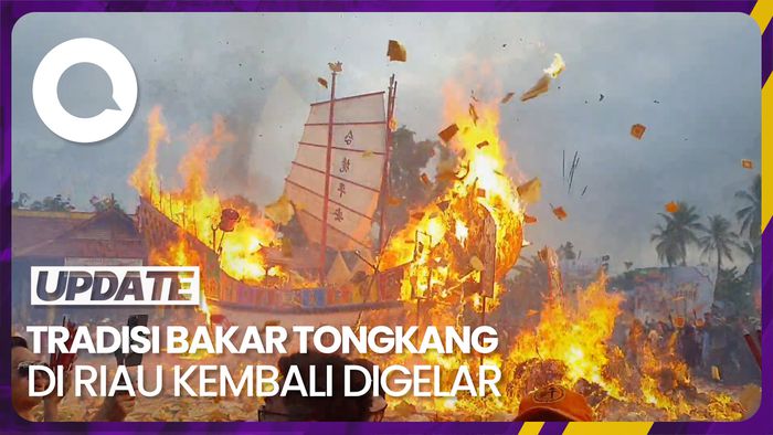 Kemeriahan Bakar Tongkang, Tradisi Masyarakat Tionghoa di Rokan Hilir Riau