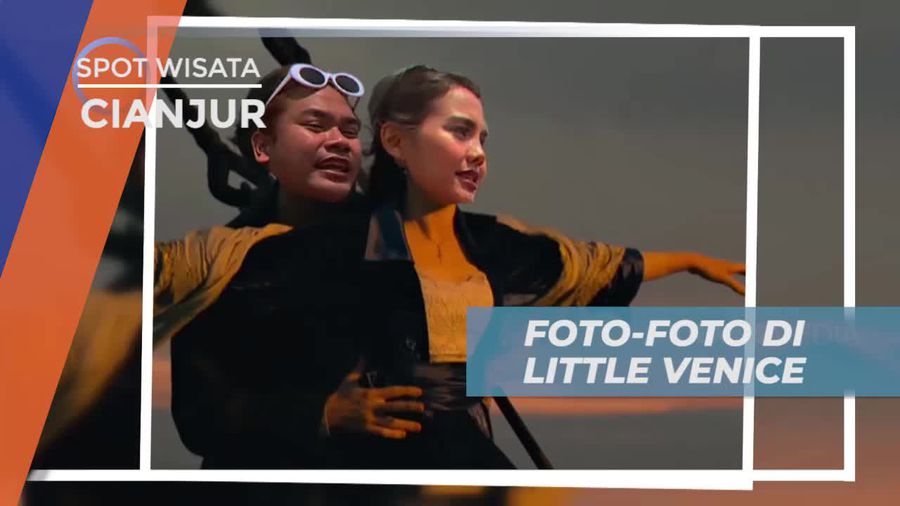 Berfoto Riang di Little Venice Cianjur