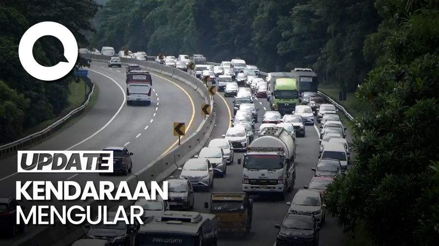 Penampakan Tol Cipularang Padat, Volume Kendaraan Tinggi-Ada Kecelakaan