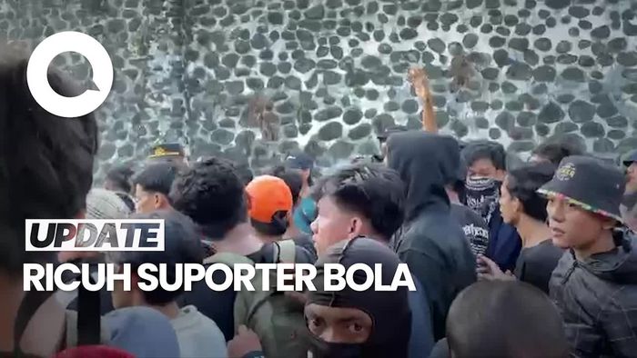 Laga PSM Vs Dewa United Sempat Ricuh, Sejumlah Suporter Diamankan