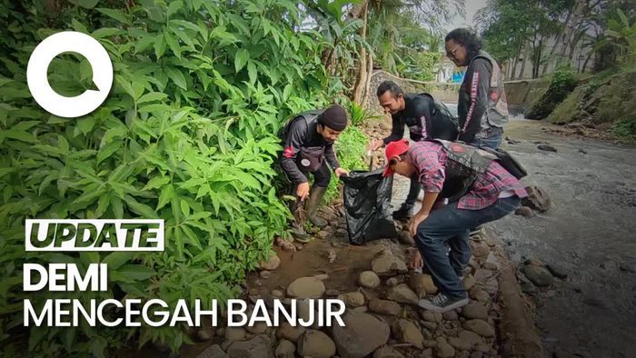 Top! Aksi Bikers di Ciamis Bersih-bersih Sampah di Sungai Sepanjang 5 Km