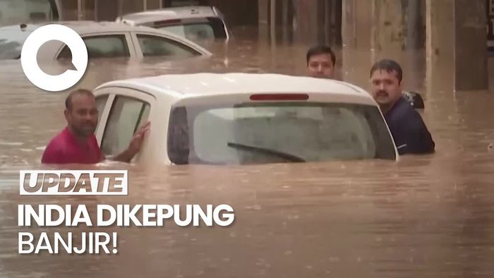 Penampakan Banjir Kepung India Sebabkan 15 Orang Tewas