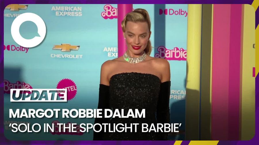 Pesona Margot Robbie Bak Barbie Sungguhan di Pink Carpet