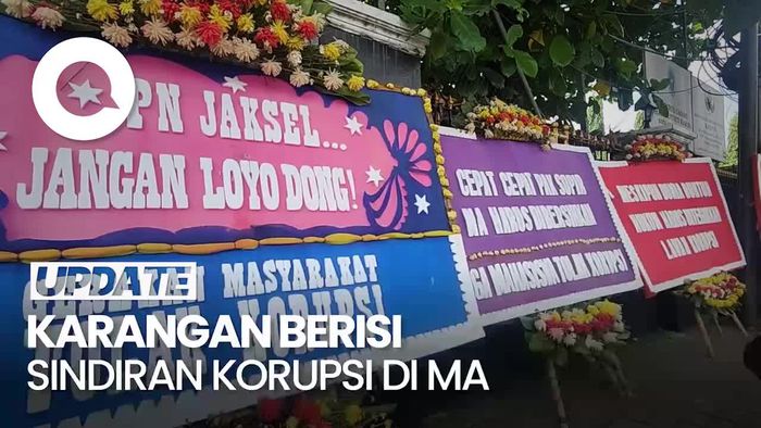 Karangan Bunga Hiasi PN Jaksel Jelang Putusan Praperadilan Hasbi Hasan