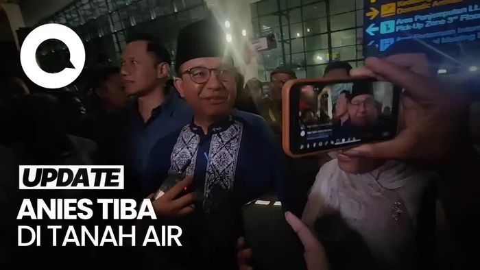 Pulang Haji, Anies Diteriaki Presiden di Bandara Soetta
