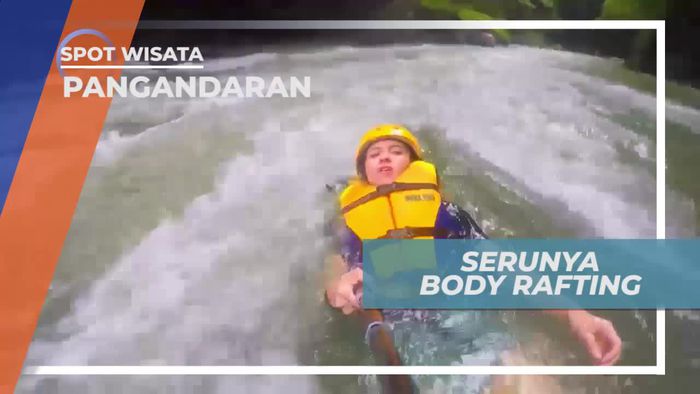 Keseruan Body Rafting Menyusuri Sungai di Green Canyon Pangandaran