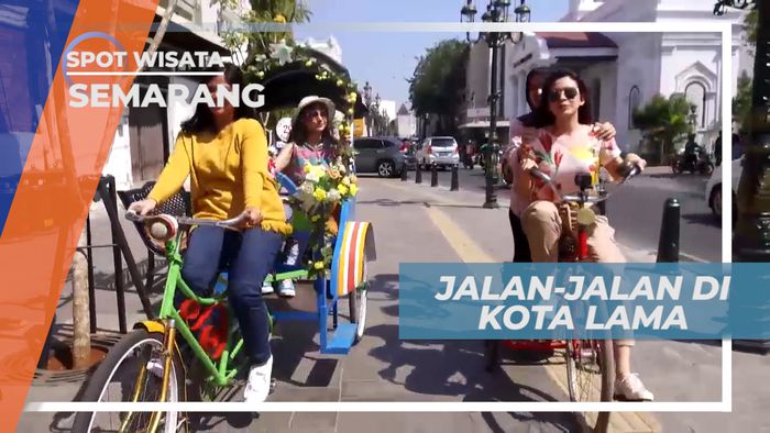 Bersepeda Menikmati Suasana Kota Lama di Tengah Kota Semarang
