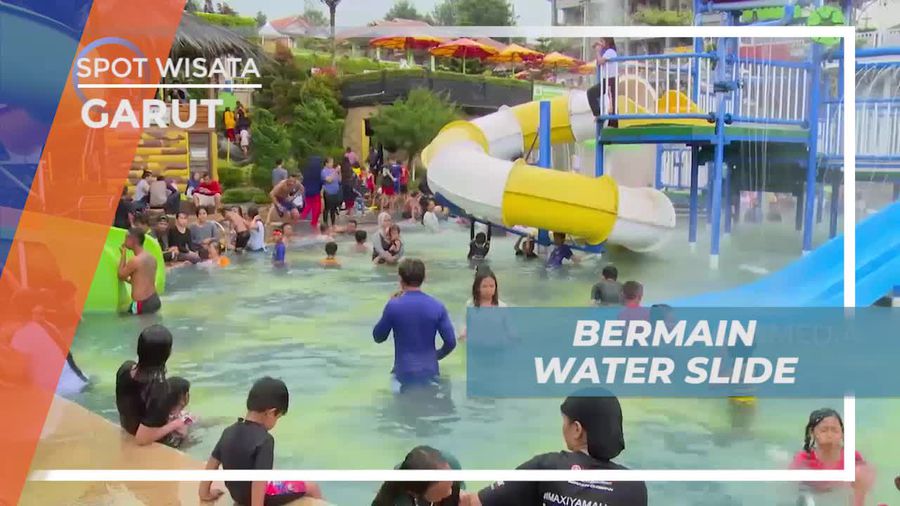 Meluncur Seru di Water Slide Dengan Kolam Air Panas, Garut