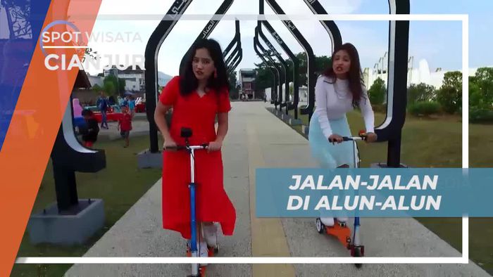 Naik Skuter Berkeliling Kawasan Kota Cianjur