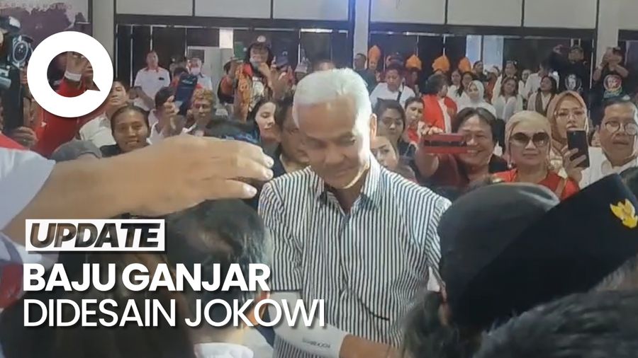 Ganjar Sebut Baju Bergaris Hitam Putih yang Dipakai Didesain Jokowi