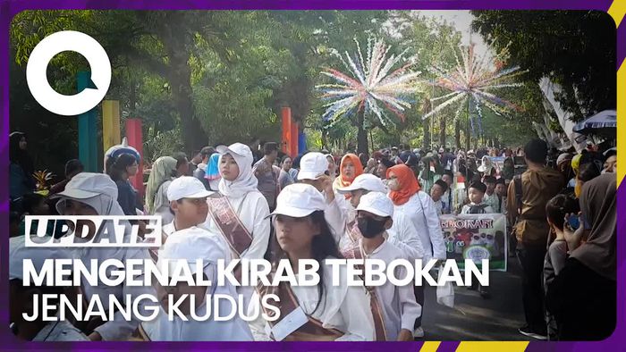 Kirab Tebokan Jenang Kudus Berlangsung Meriah