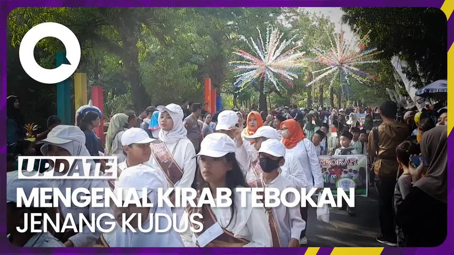 Kirab Tebokan Jenang Kudus Berlangsung Meriah