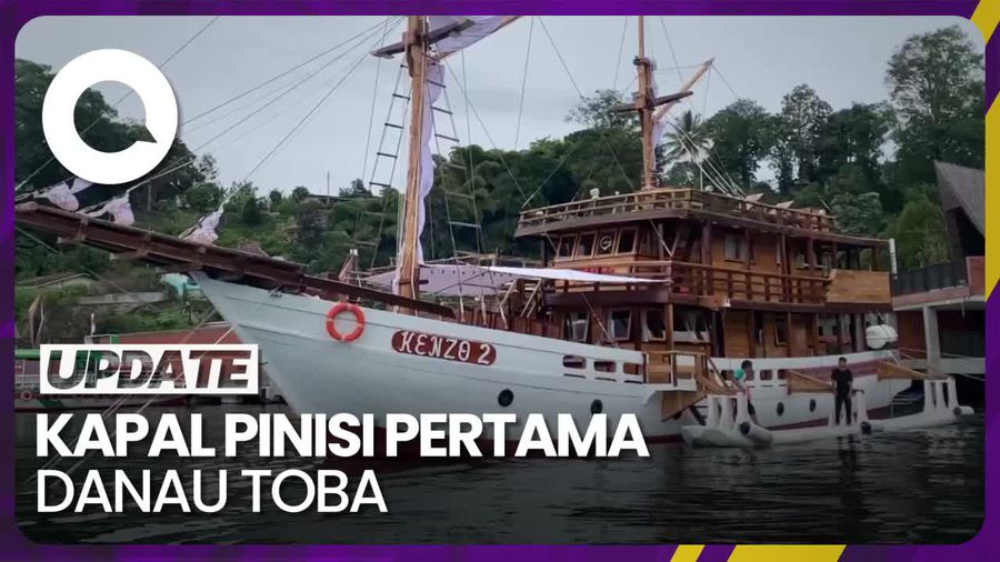 Melihat Kapal Pinisi Pertama di Danau Toba