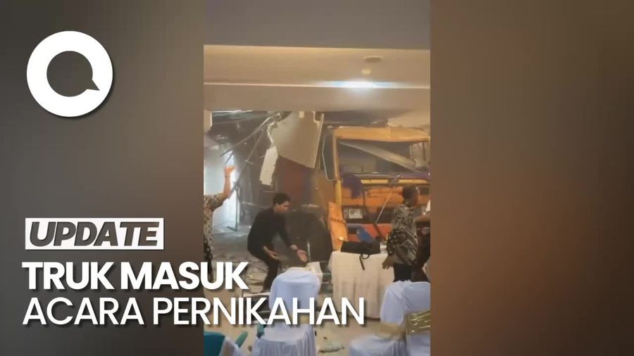 Truk Tabrak Gedung Kesenian Balikpapan, Masuk ke Acara Pernikahan