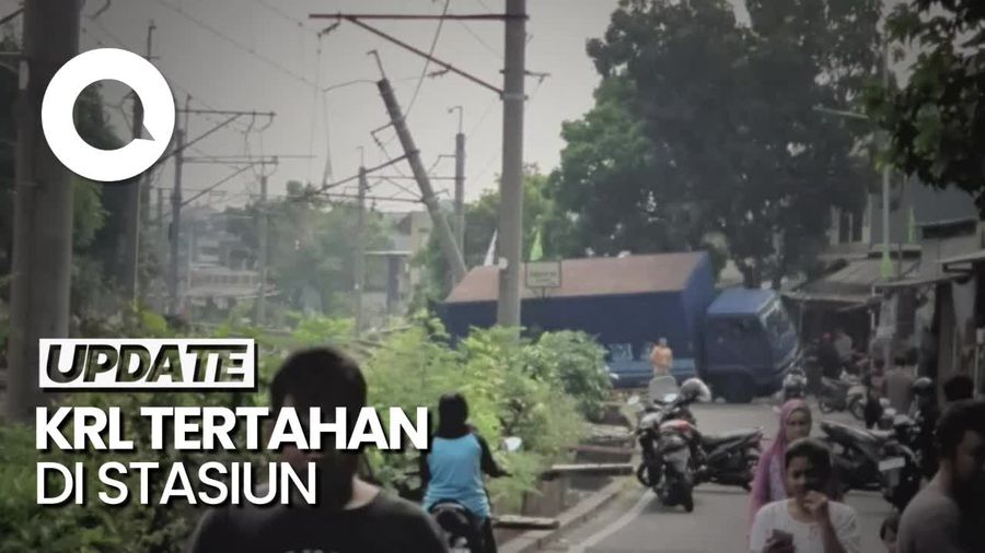 KRL Arah Tanah Abang Gangguan Imbas Truk Tabrak Tiang Listrik