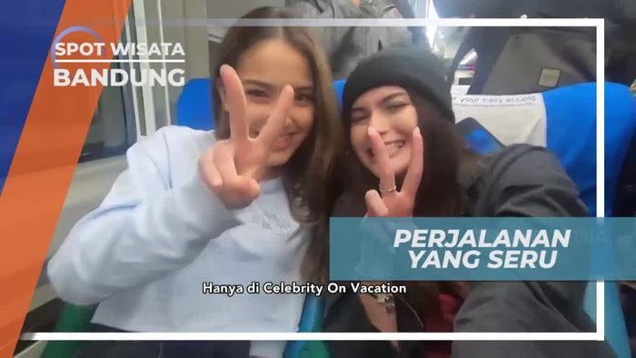 Naik Kereta Api Menuju Kota Bandung
