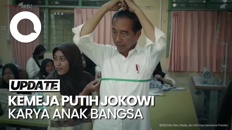 Jokowi Pamerkan Kualitas Kemeja Putih Karya Anak SMK