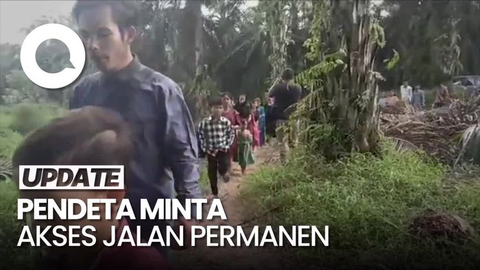 Akses Gereja di Jambi Ditutup, Jemaat Tempuh Jalan Lain Ratusan Meter