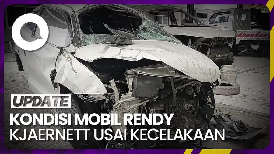 Penampakan Mobil Rendy Kjaernett yang Ringsek Akibat Kecelakaan Penampakan Mobil Rendy Kjaernett yang Ringsek Akibat Kecelakaan