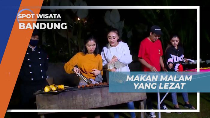 Menikmati Serunya Makan Malam di Alam Terbuka, Bandung