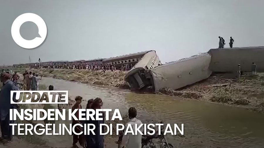 25 Orang Tewas Akibat Kereta Tergelincir di Pakistan