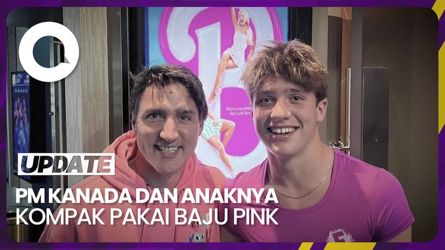 Pose PM Kanada Justin Trudeau dan Anaknya di Depan Poster Film Barbie