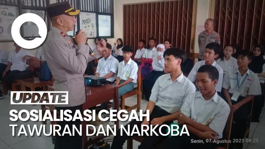 Polisi Gelar Sosialisasi Cegah Tawuran dan Narkoba di Sekolah Jaksel