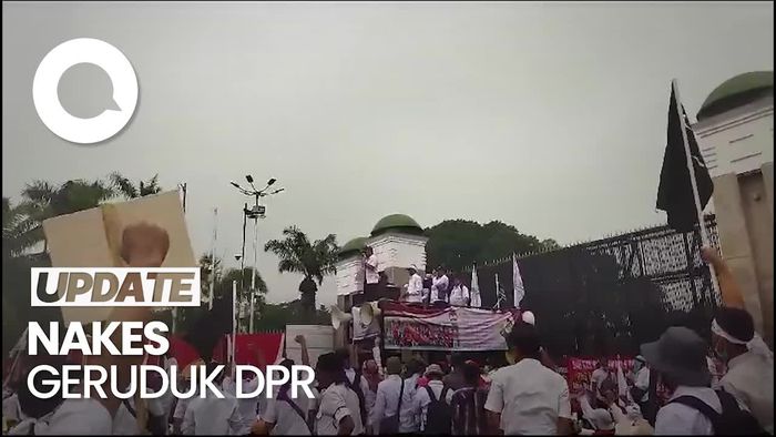 Ada Demo Nakes, Lalin Depan DPR Padat