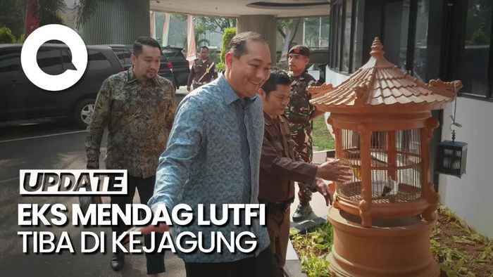Diperiksa Terkait Kasus Migor, Eks Mendag Lutfi Penuhi Panggilan Kejagung