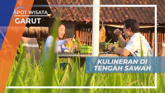 Menyantap Kuliner Lezat di Tengah Hamparan Sawah Hijau, Garut