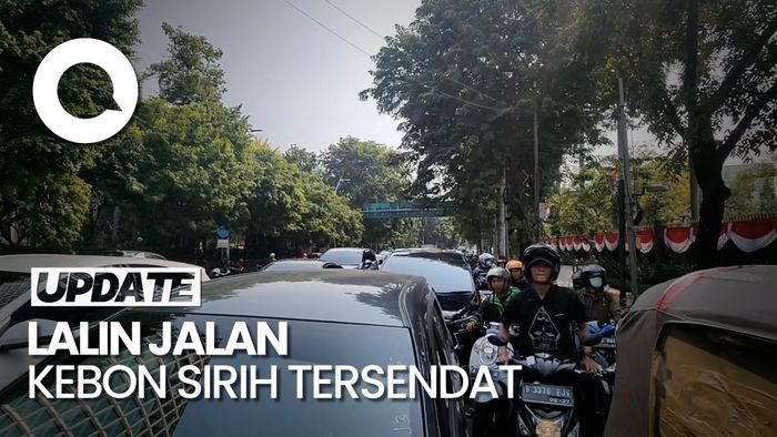 Massa Buruh Blokade Jalan MH Thamrin, Klakson Kendaraan Bersahutan