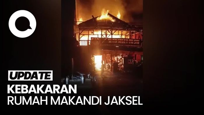 Seratusan Motor dan Rumah Makan di Gandaria Jaksel Dilahap Si Jago Merah