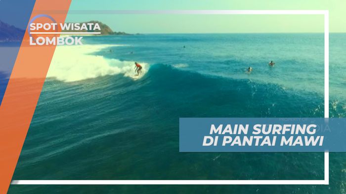 Serunya Taklukkan Ombak Bermain Surfing di Pantai Mawi, Lombok